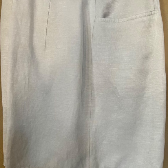 Shorts - Picture 2 of 4